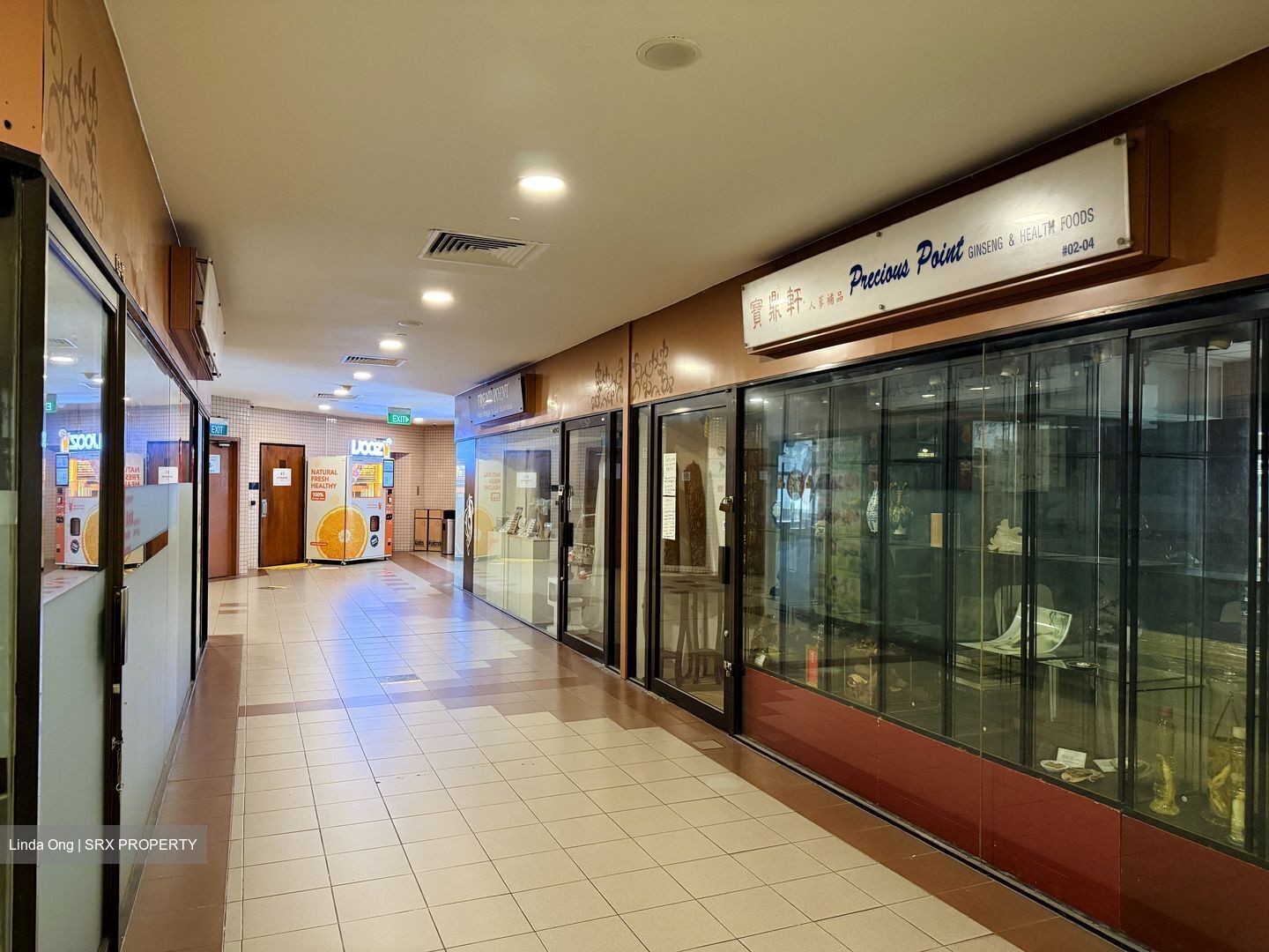 Furama City Centre Singapore (D1), Retail #592470441